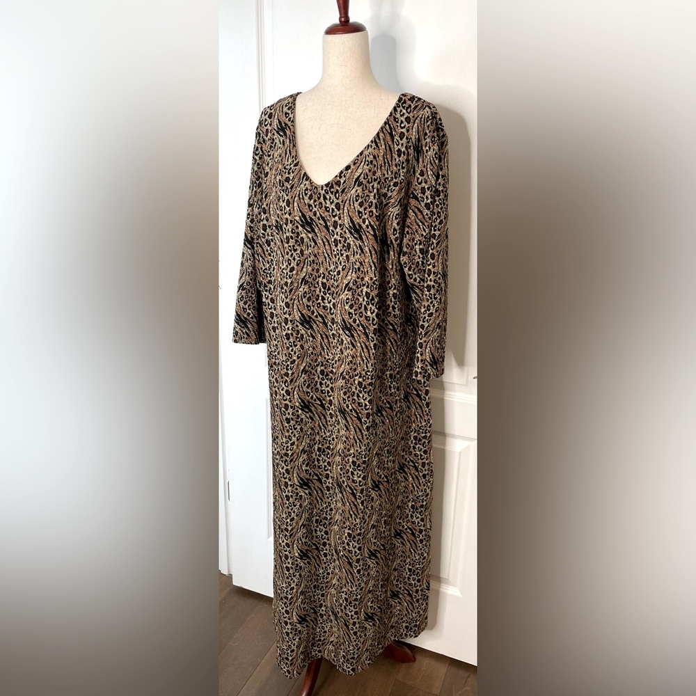 7.  NWT 1X T-Plus Animal Print Dress PTP 24